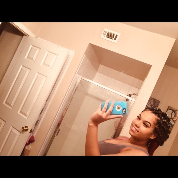 Meet your Posher, Devan - Picture 1 of 1